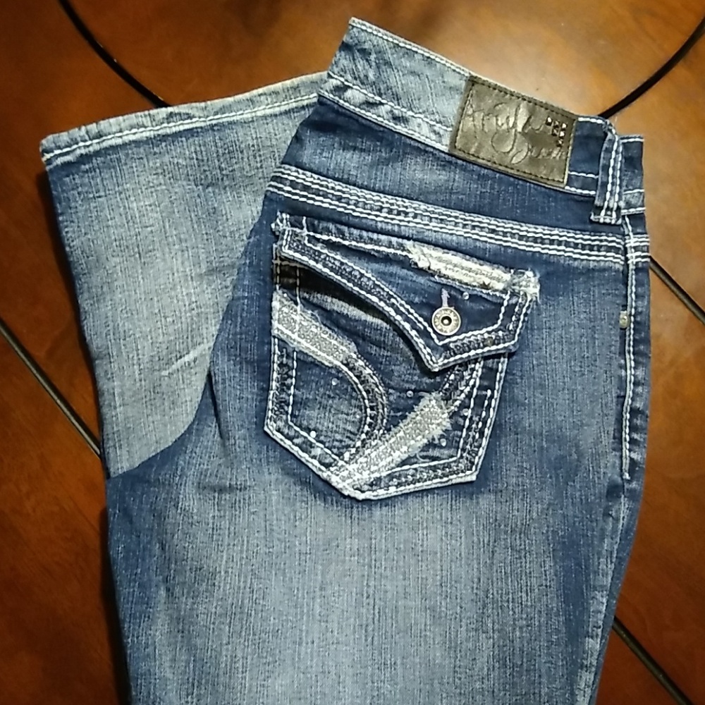 Ariya jeans